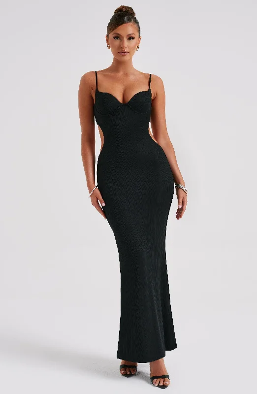 Trendy women’s clothing    Celine Maxi Dress - Black