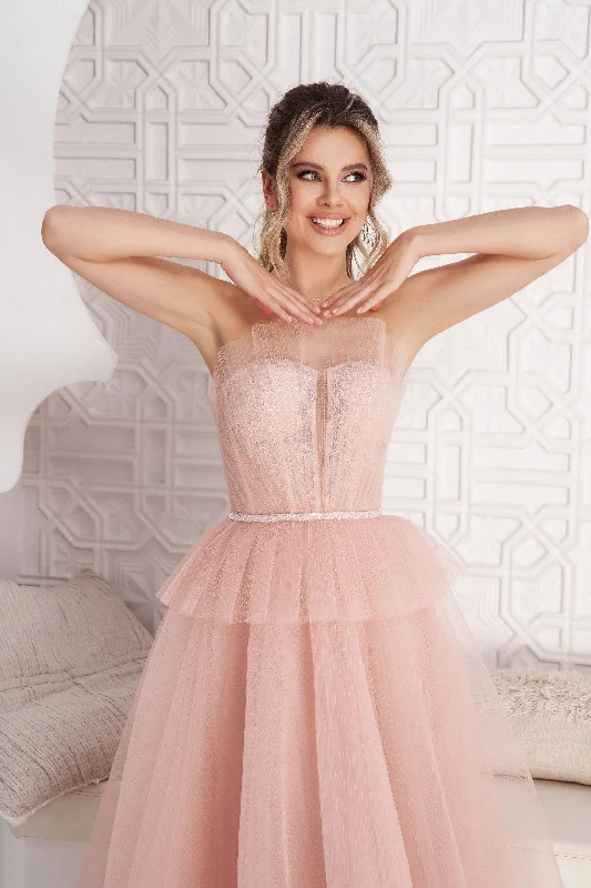 Find your perfect fit with stylish women’s clothing   Chich Tulle Midi Dress