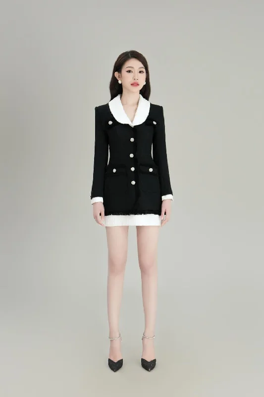 Curated collections for modern, fashionable women   Izze A-line Long Sleeved Burlap Mini Dress
