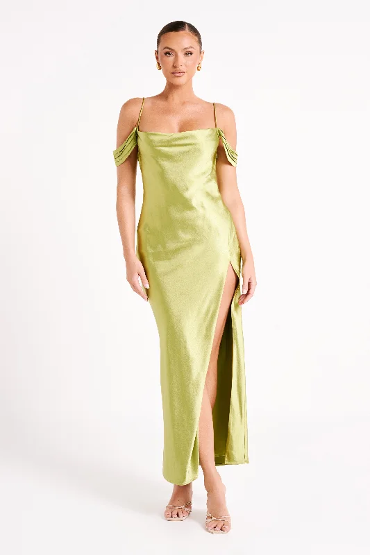 Versatile fashion for every type of woman   Mariposa Off Shoulder Maxi Dress - Parakeet Green