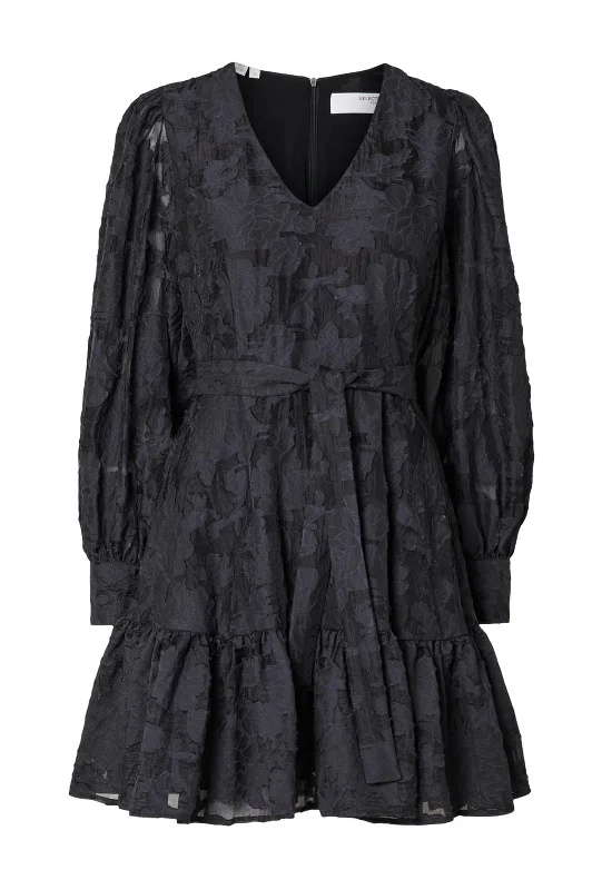 Step into style with our women’s clothing collection   Selected Femme Calli Sadie Shirt V Neck Dress, Dark Sapphire