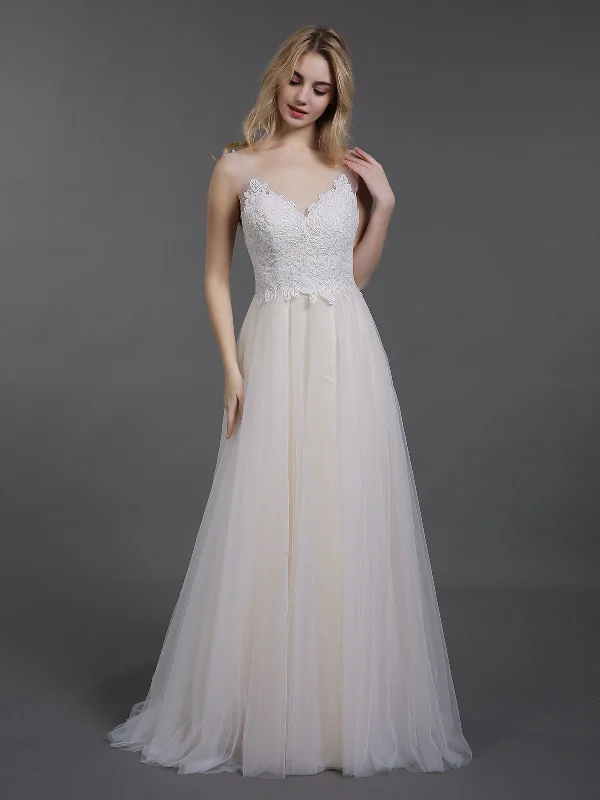 Trendy women’s clothing    Lace Bodice Tulle Skirt Sweep Train Bridal Gown-Ivory