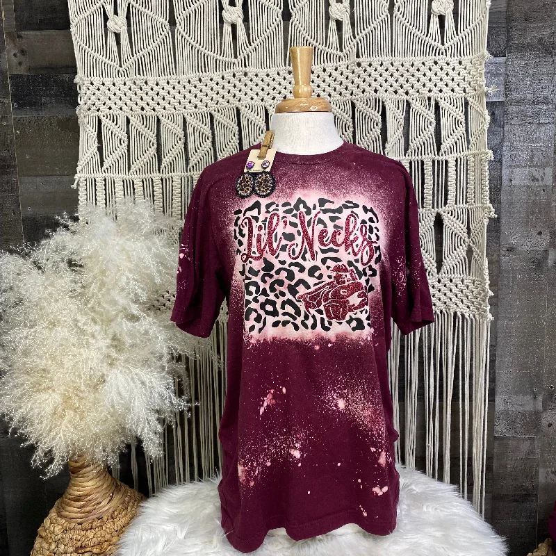 Women’s fashion that reflects your personality   Bleached Out Lil’ Necks Tee