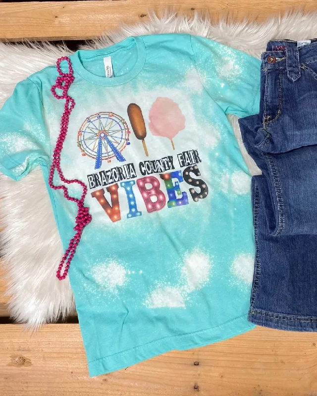 Cozy women’s clothing for the colder months   Brazoria County Fair Vibes