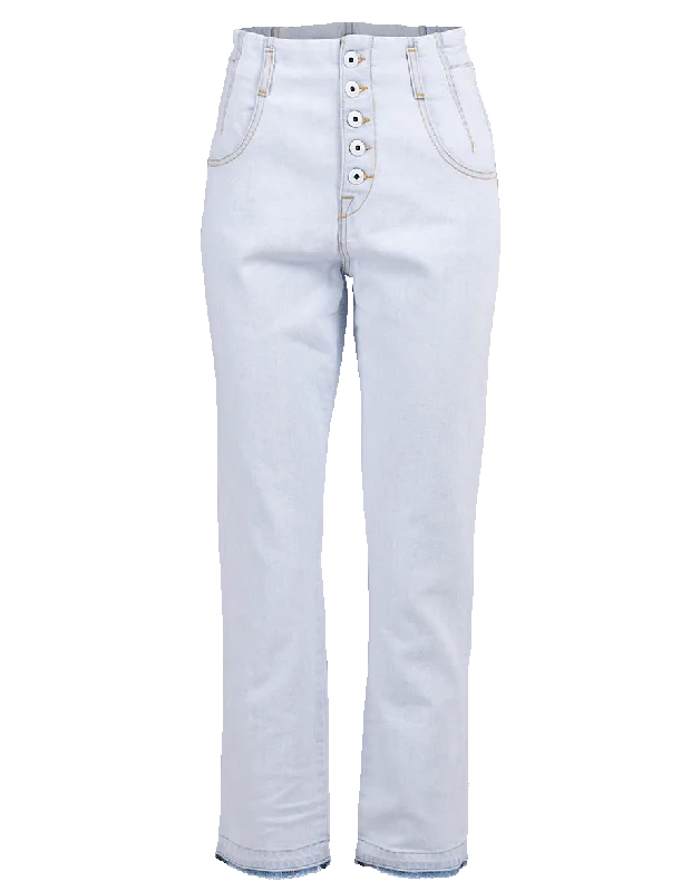 Essential women’s clothing for every season   Classic Denim E-Cig