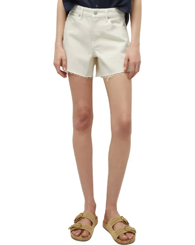 Sporty-chic women’s apparel for active lifestyles   Ellis Short In Ecru