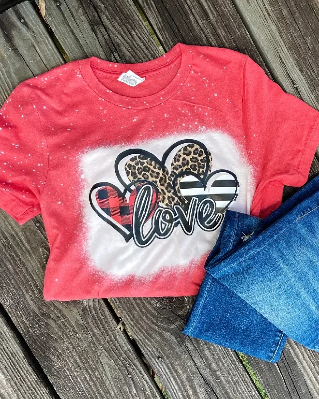 Feminine and fashionable clothing for every wardrobe   Lovin' With Heart Tee