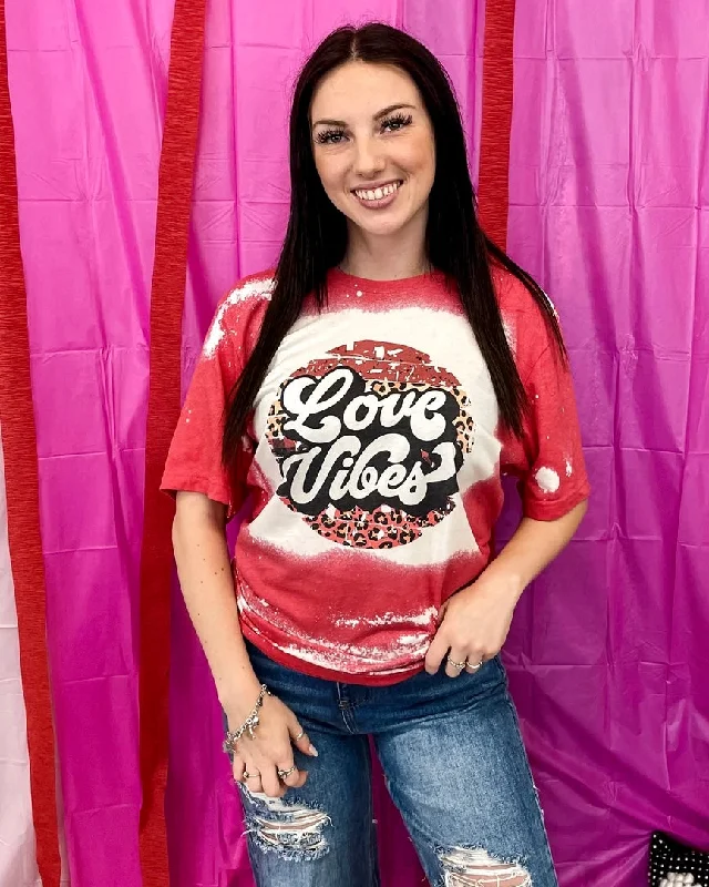 Stylish plus-size clothing for women   Love Vibes Tee