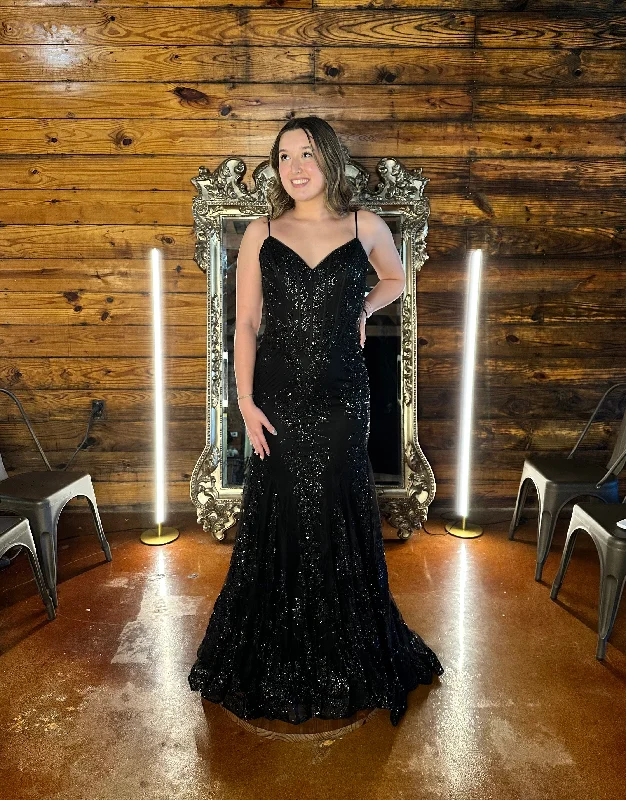 Dress up or down with these versatile pieces   Melinda Wedding Dress