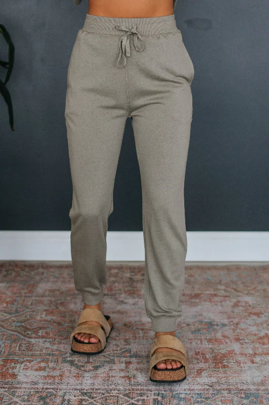 Elevate your style with fashionable women’s clothing   Merritt Lounge Joggers - Moss