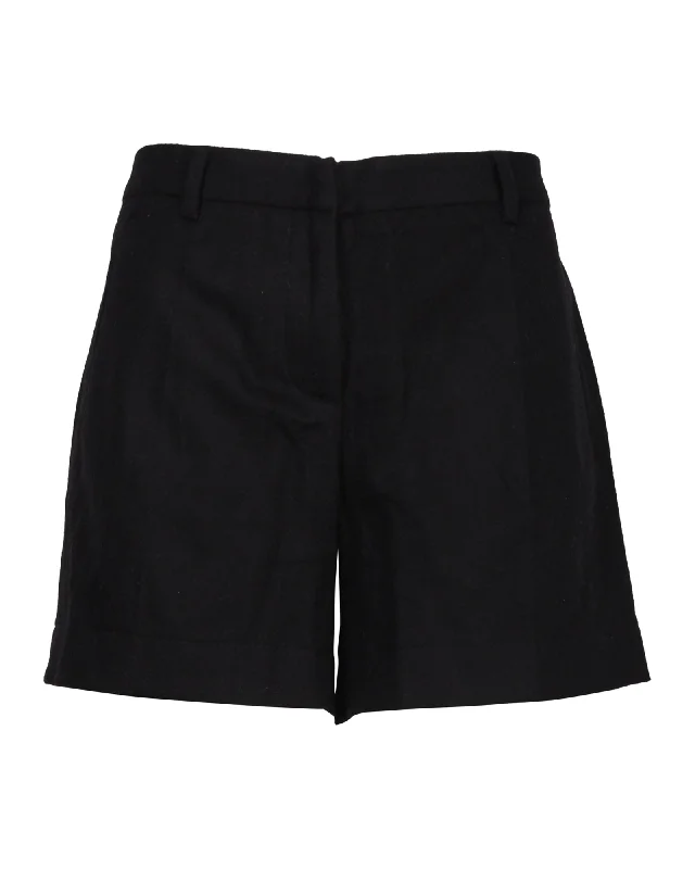 Refresh your wardrobe with high-quality women’s fashion Miu Miu Flared Shorts in Black Wool Refresh your wardrobe with high-quality women’s fashion Miu Miu Flared Shorts in Black Wool