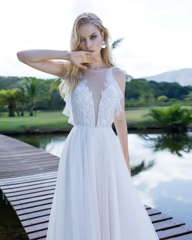 Bold and sophisticated looks for every woman   Sleeveless A-Line Wedding Dress