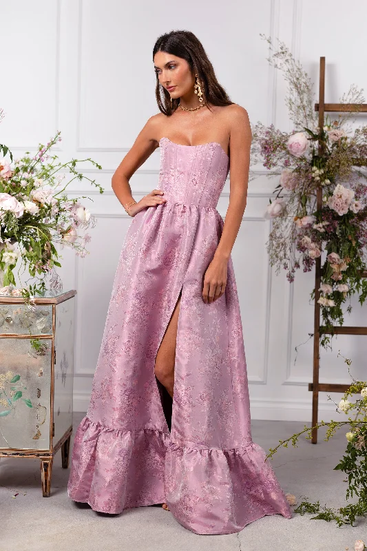 Trendy women’s clothing    The Charlotte Dress in Orchid Haze Windsor