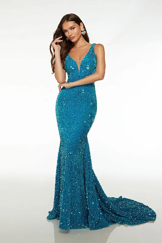 Stylish clothing designed to flatter every woman   Alyce 61619