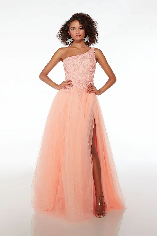 Essential women’s clothing for every season   Alyce 61624