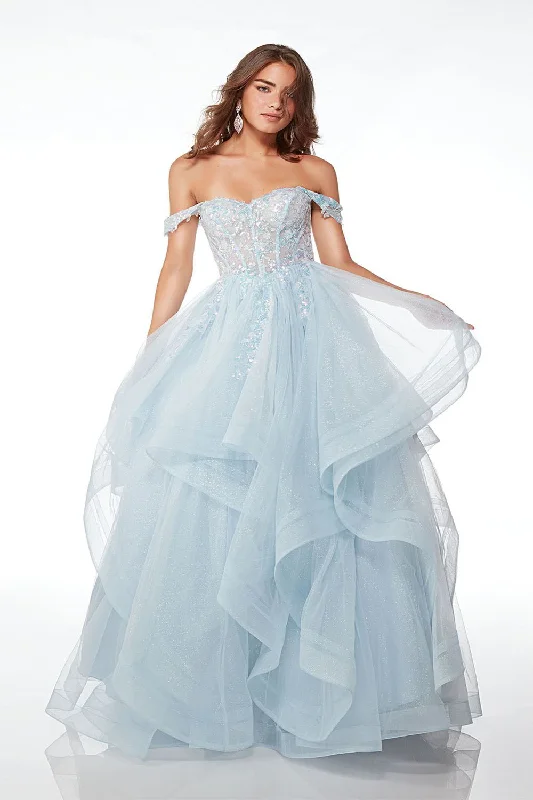Create a timeless wardrobe with fashionable pieces   Alyce 61636