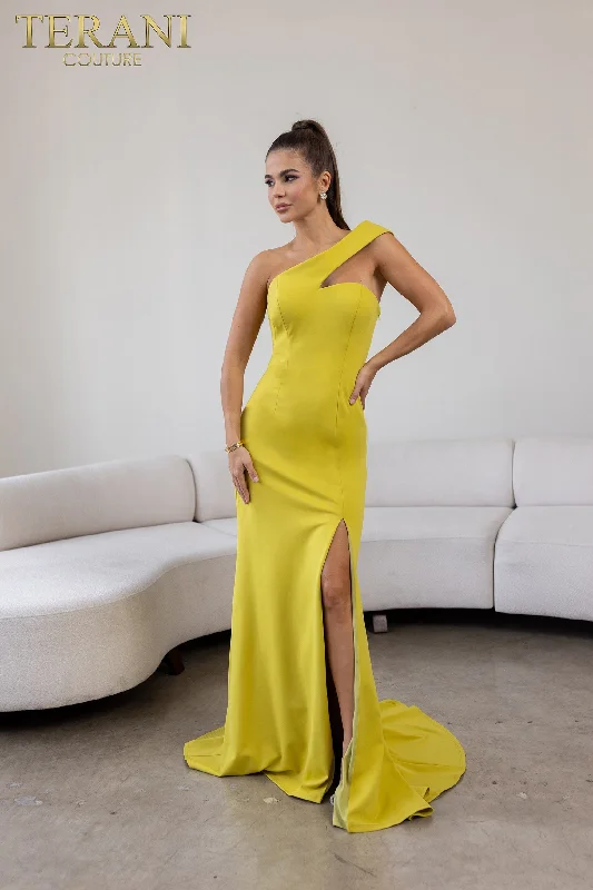 Dress to impress with elegant women’s wear   Terani Couture 241E2416