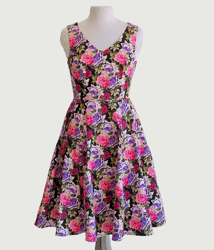 Discover the latest trends in women’s fashion   Pink & Purple Roses Swing Dress