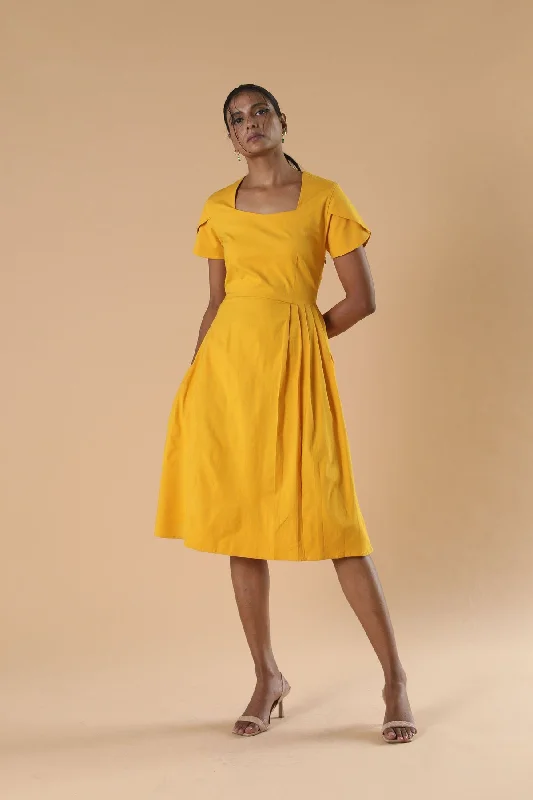 Latest fashion trends for modern women   Ladies Yellow Midi Dress