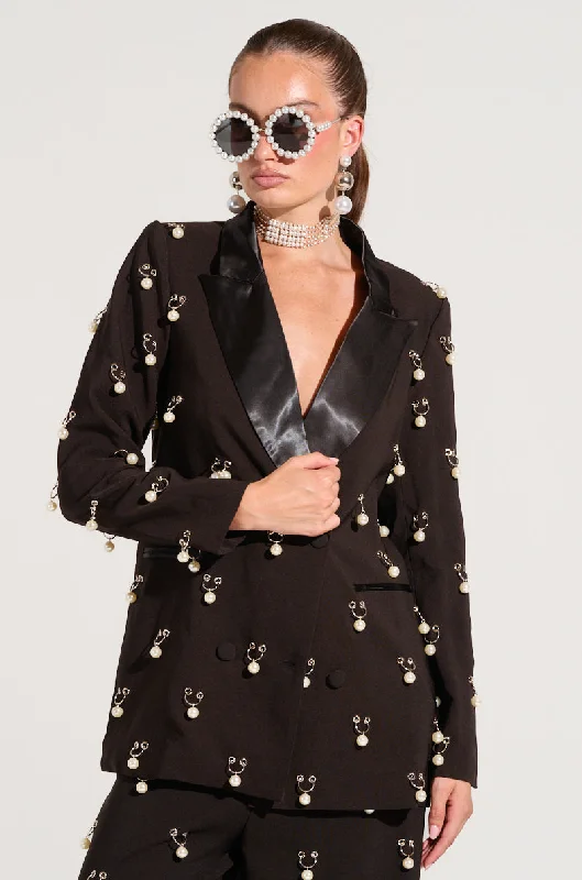 Fashionable clothing that fits every occasion   DO AS I PLEASE TRINKET BLAZER