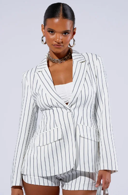 Discover the latest trends in women’s fashion   GRETA PINSTRIPE BLAZER