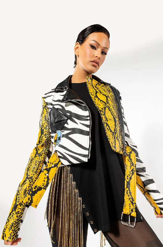 Fashionable clothing to fit every body type AZALEA WANG MISUNDERSTOOD CROP MOTO JACKET Fashionable clothing to fit every body type AZALEA WANG MISUNDERSTOOD CROP MOTO JACKET