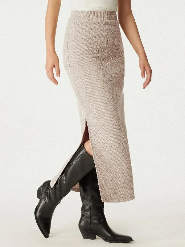 Effortlessly stylish outfits for the modern woman   High Waisted Split Hem Midi Skirt