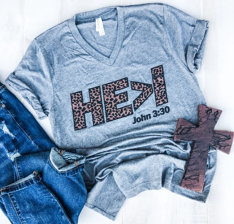Trendsetting women’s clothing for fashion lovers   HE>i