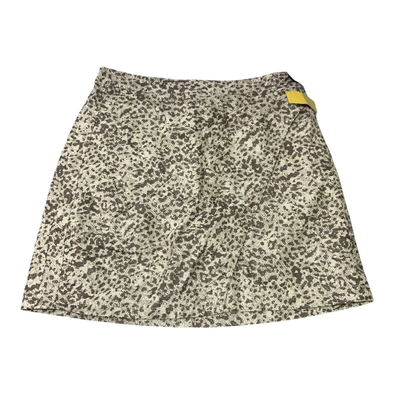 Stylish women’s clothing designed for comfort Skirt Mini & Short By Free People In Animal Print, Size: 4 Stylish women’s clothing designed for comfort Skirt Mini & Short By Free People In Animal Print, Size: 4