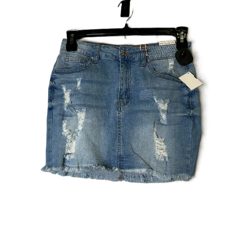 Designer-inspired women’s fashion at affordable prices Skirt Mini & Short By Wax Jeans In Blue Denim, Size: M Designer-inspired women’s fashion at affordable prices Skirt Mini & Short By Wax Jeans In Blue Denim, Size: M