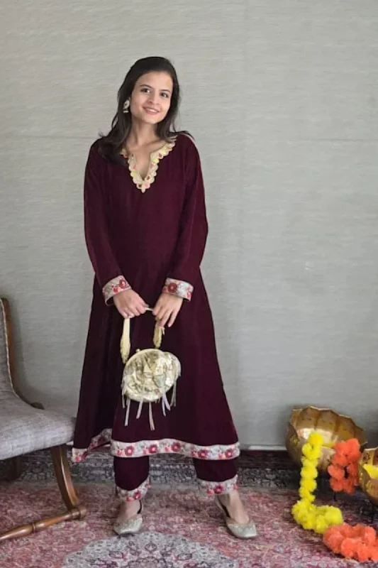 Refresh your wardrobe with high-quality women’s fashion Classic Deep Berry Velvet Maternity Kurta Set (2 Pc) Refresh your wardrobe with high-quality women’s fashion Classic Deep Berry Velvet Maternity Kurta Set (2 Pc)