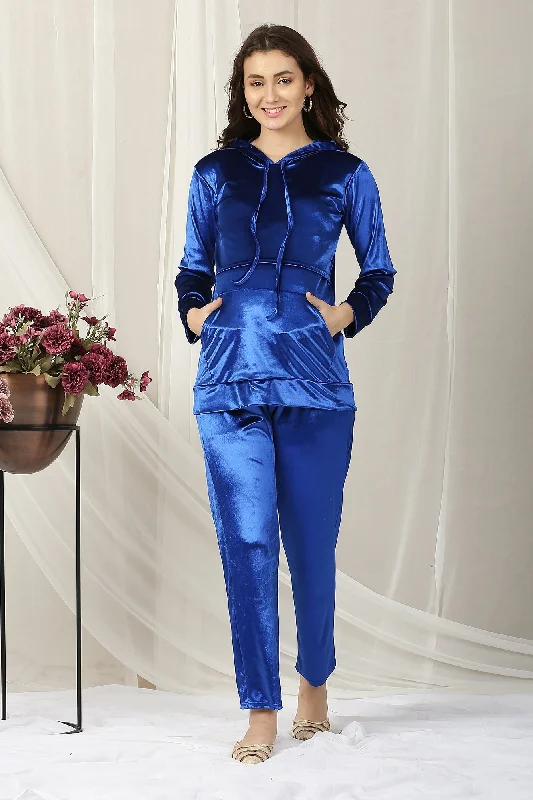 Sleek and sophisticated fashion for modern women Lapis Blue Hoodie Maternity Velvet Coord Set (Set Of 2) Sleek and sophisticated fashion for modern women Lapis Blue Hoodie Maternity Velvet Coord Set (Set Of 2)