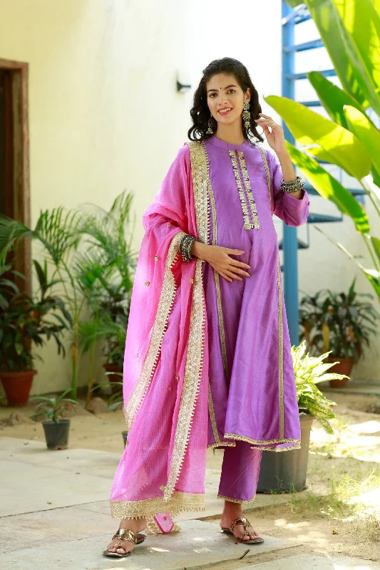 Stylish women’s clothing designed for comfort Luxe Purple Chanderi Maternity & Nursing Kurta + Bump Band Bottom + Dupatta (3 Pc) Stylish women’s clothing designed for comfort Luxe Purple Chanderi Maternity & Nursing Kurta + Bump Band Bottom + Dupatta (3 Pc)