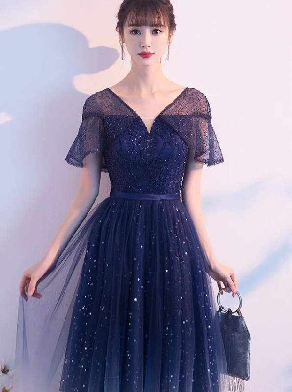 Iconic women’s outfits that never go out of style Navy Blue Gradient V-Neckline Shiny Tulle A-Line Prom Dress Party Dress, Blue Tulle Short Bridesmaid Dress cg22963 Iconic women’s outfits that never go out of style Navy Blue Gradient V-Neckline Shiny Tulle A-Line Prom Dress Party Dress, Blue Tulle Short Bridesmaid Dress cg22963