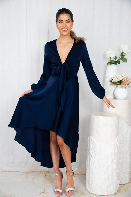 Iconic women’s outfits that never go out of style   Bryleigh Dress - Navy