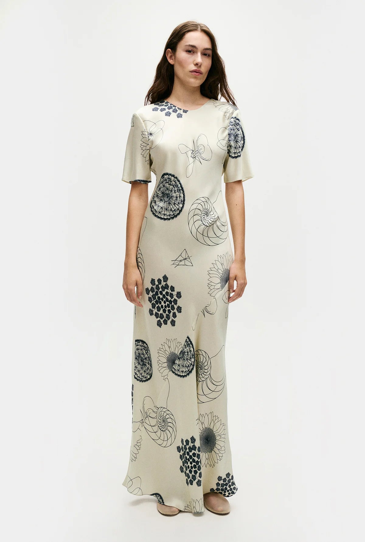 Elevate your style with fashionable women’s clothing   SHORT SLEEVE BIAS DRESS FIBONACCI OFF-WHITE