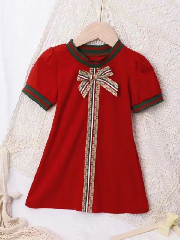 Latest fashion trends for modern women   Signature Style Red Shift Dress