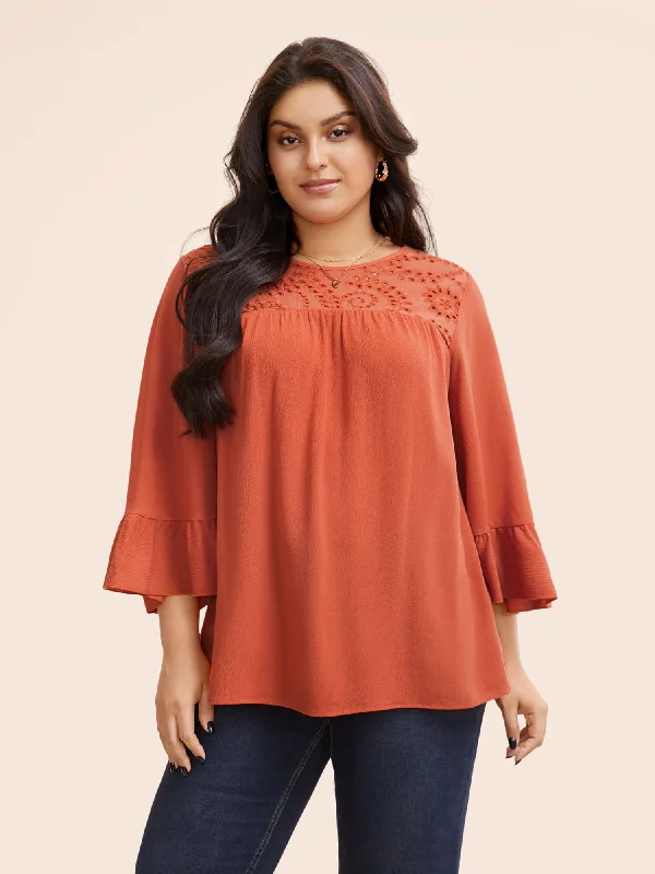 Fashionable women’s clothing that makes you shine Broderie Anglaise Patchwork Ruffle Sleeve Blouse Fashionable women’s clothing that makes you shine Broderie Anglaise Patchwork Ruffle Sleeve Blouse