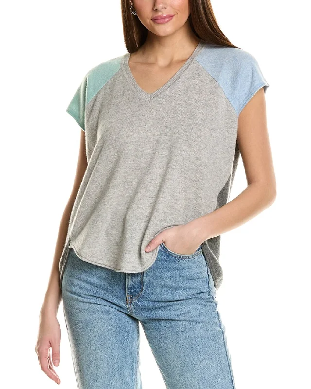 Elegant and comfortable women’s fashion wear   Collaboration Nikki Tabard Colorblocked Cashmere Sweater