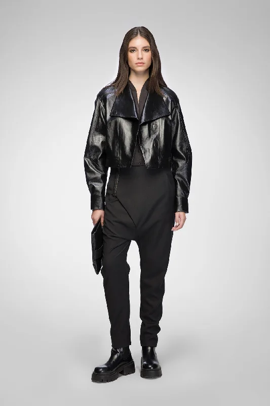 Comfortable yet stylish outfits for women on the go   Lise - Black Leather Jacket