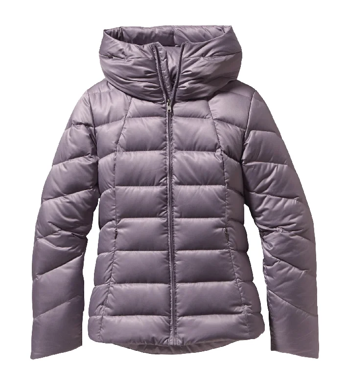Iconic women’s outfits that never go out of style   Women's Downtown Jacket