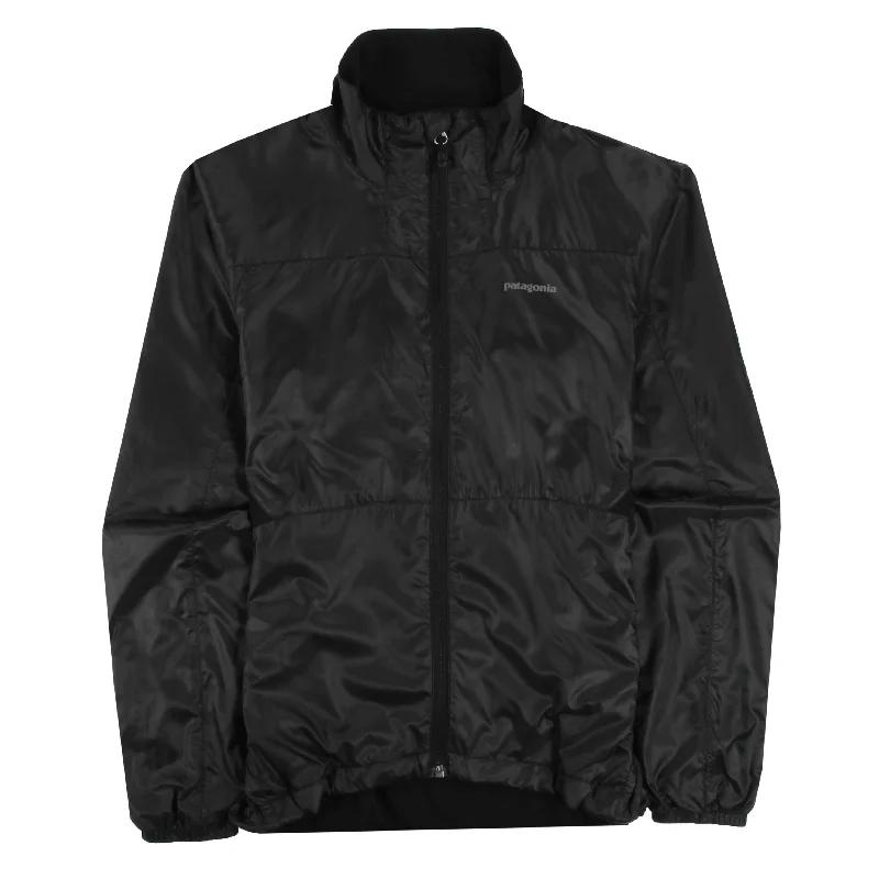Versatile outfits to transition from day to night   W's Alpine Wind Jacket