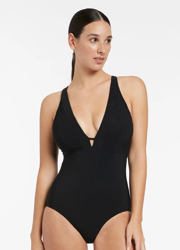 Feminine fashion to express your unique style Jetset E-F Clean Plunge One Piece - Black Feminine fashion to express your unique style Jetset E-F Clean Plunge One Piece - Black
