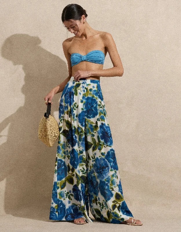 Create a timeless wardrobe with fashionable pieces   Pleated Pant, Marseille